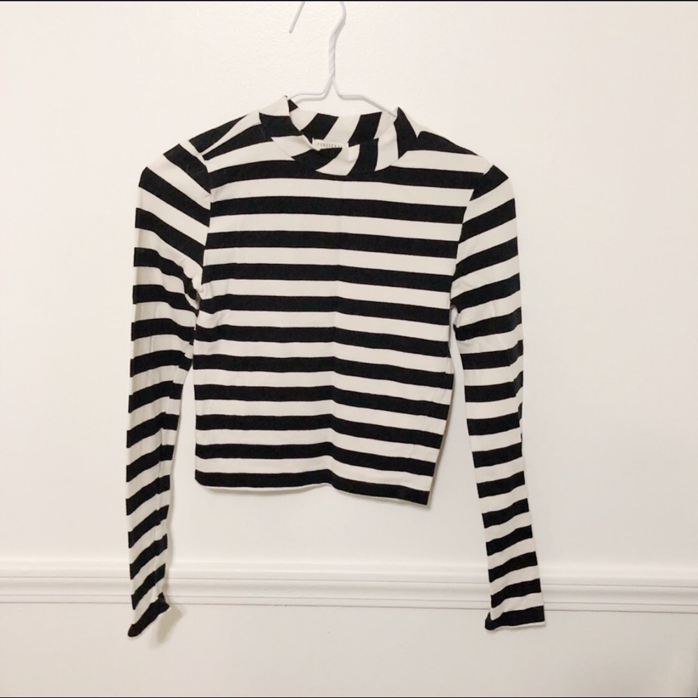 Forever 21 Striped Crop Top Size Small